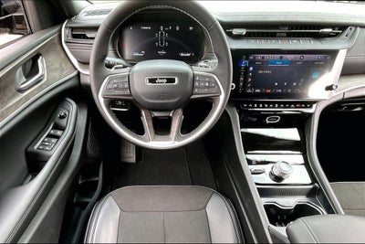 2026 Jeep Grand Cherokee L GRAND CHEROKEE L LAREDO ALTITUDE 4X4