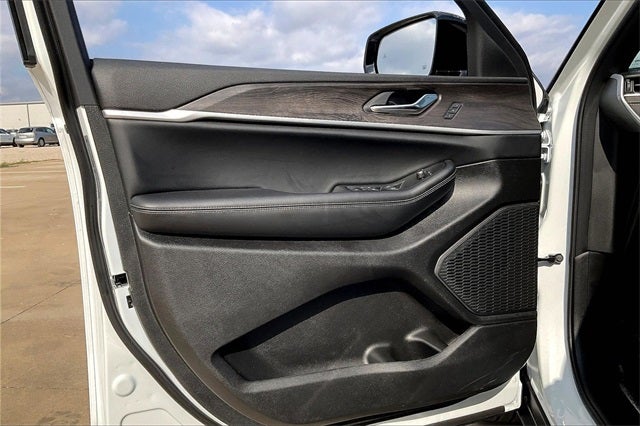 2025 Jeep Grand Cherokee L GRAND CHEROKEE L LIMITED 4X4