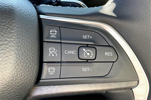 2025 Jeep Grand Cherokee L GRAND CHEROKEE L LIMITED 4X4