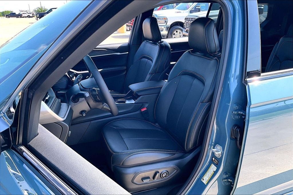 2026 Jeep Grand Cherokee L GRAND CHEROKEE L LIMITED RESERVE 4X4