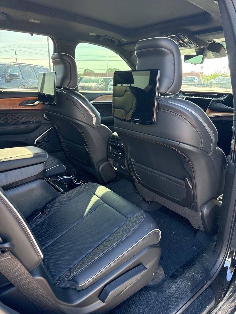 2025 Jeep Grand Cherokee L Summit Reserve 4x4