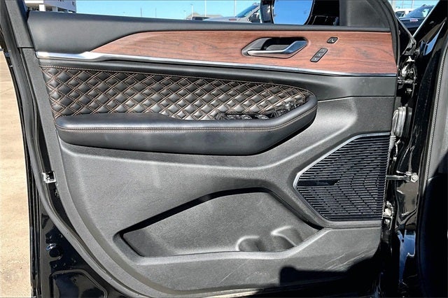 2022 Jeep Grand Cherokee 4xe Summit 4x4