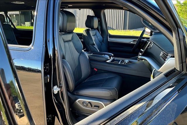 2026 Jeep Grand Wagoneer GRAND WAGONEER L LIMITED RESERVE 4X4