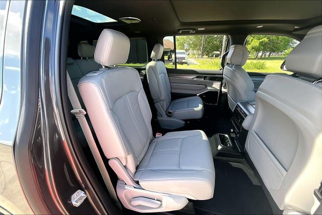 2026 Jeep Grand Wagoneer GRAND WAGONEER L LIMITED ALTITUDE 4X4