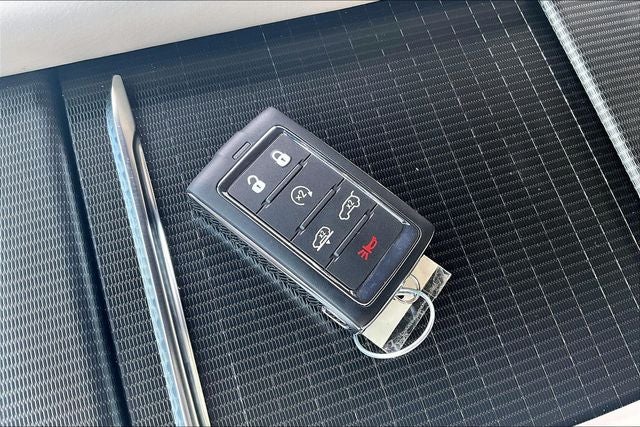 2026 Jeep Grand Wagoneer GRAND WAGONEER L SUMMIT OBSIDIAN 4X4