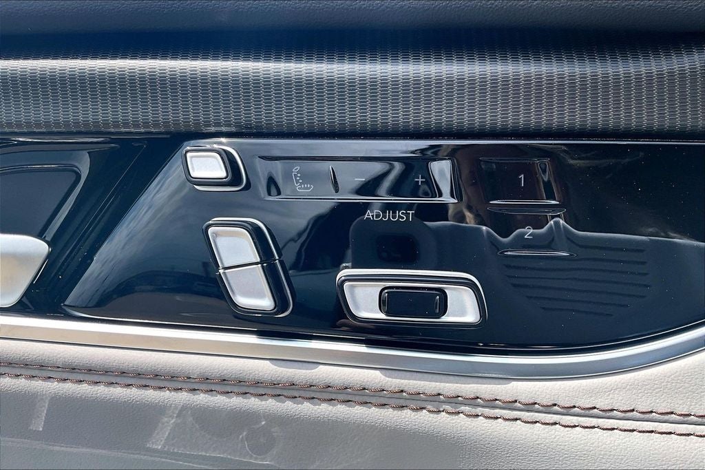 2026 Jeep Grand Wagoneer L Summit Obsidian