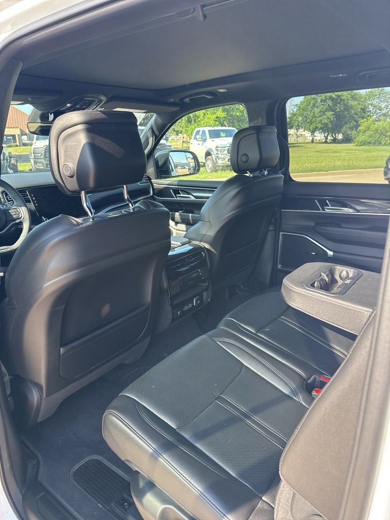 2024 Jeep Wagoneer Series I 4x2