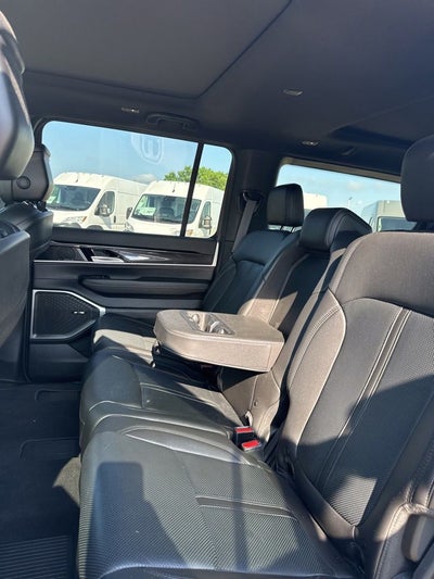 2024 Jeep Wagoneer Series I 4x2