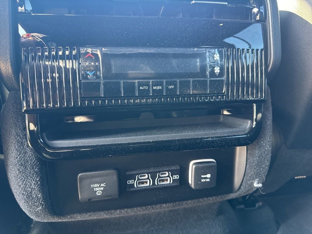 2024 Jeep Wagoneer Series I 4x2