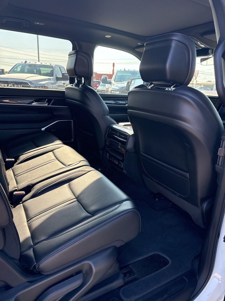 2024 Jeep Wagoneer Series I 4x2
