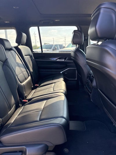2024 Jeep Wagoneer Series I 4x2