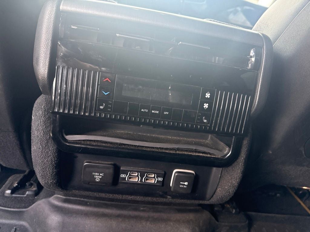 2023 Jeep Wagoneer Series I 4x2