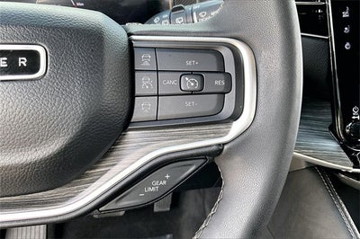 2024 Jeep Wagoneer Series II 4x2