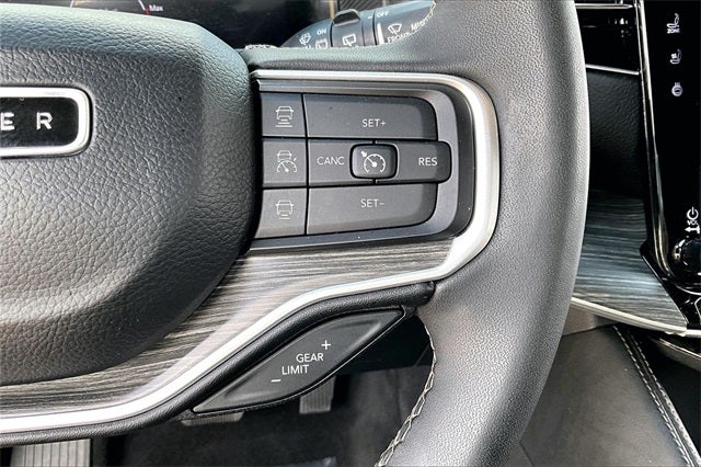 2024 Jeep Wagoneer Series II 4x2