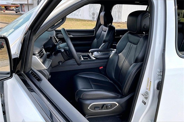 2024 Jeep Wagoneer Series II 4x2