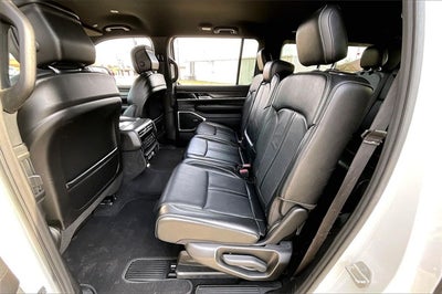 2024 Jeep Wagoneer Series II 4x2