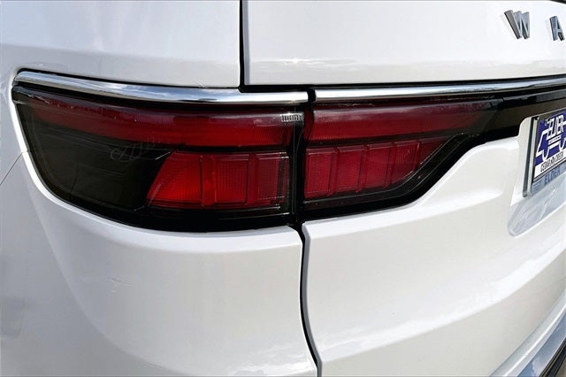 2024 Jeep Wagoneer Series II 4x2