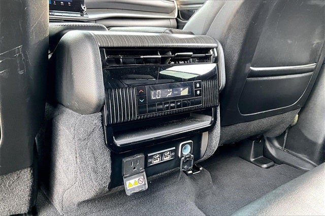 2024 Jeep Wagoneer Series II 4x2