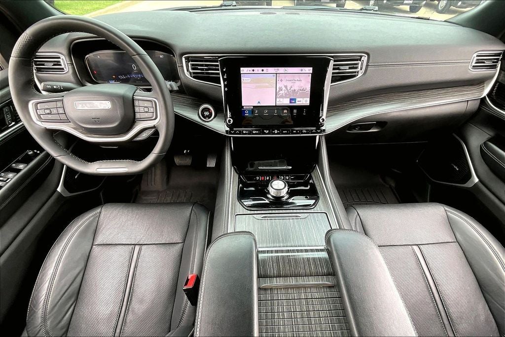 2024 Jeep Wagoneer Series II 4x2