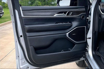 2024 Jeep Wagoneer Series II 4x2