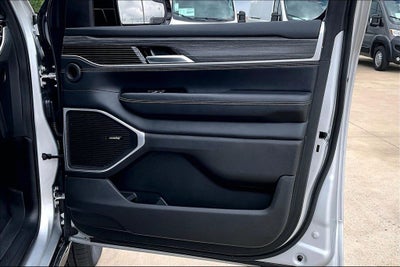 2024 Jeep Wagoneer Series II 4x2