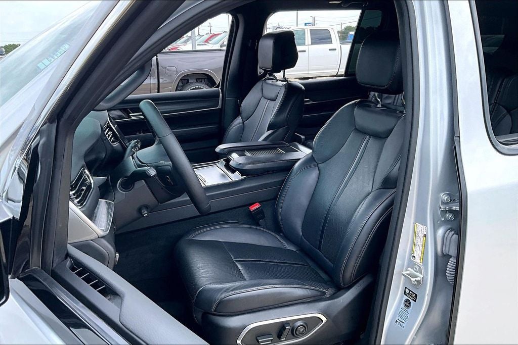 2024 Jeep Wagoneer Series II 4x2