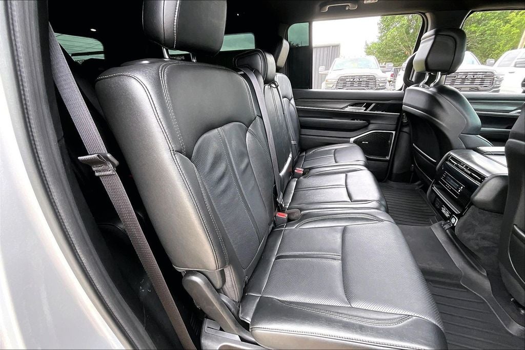 2024 Jeep Wagoneer Series II 4x2