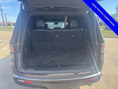 2022 Jeep Wagoneer Series III 4x2