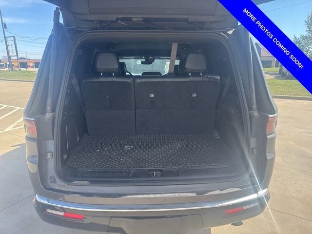 2022 Jeep Wagoneer Series III 4x2