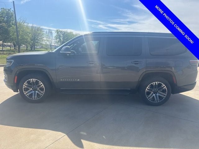 2022 Jeep Wagoneer Series III 4x2