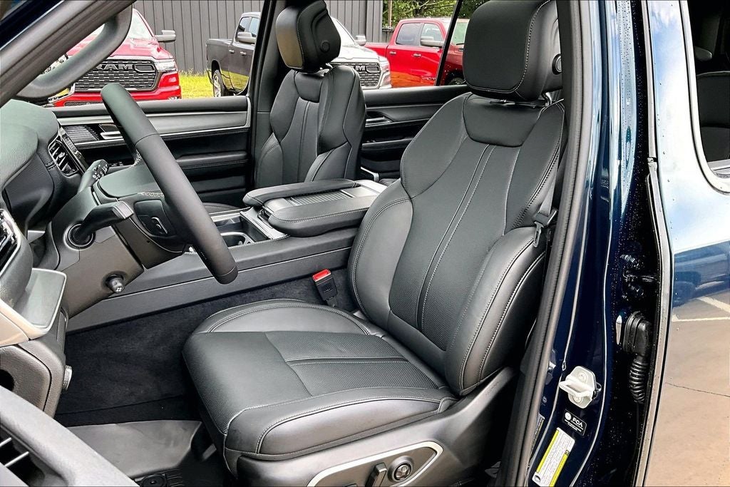 2026 Jeep Grand Wagoneer GRAND WAGONEER UPLAND 4X4