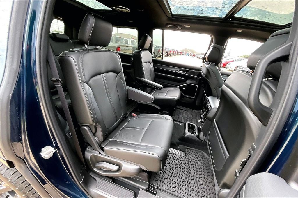 2026 Jeep Grand Wagoneer GRAND WAGONEER UPLAND 4X4