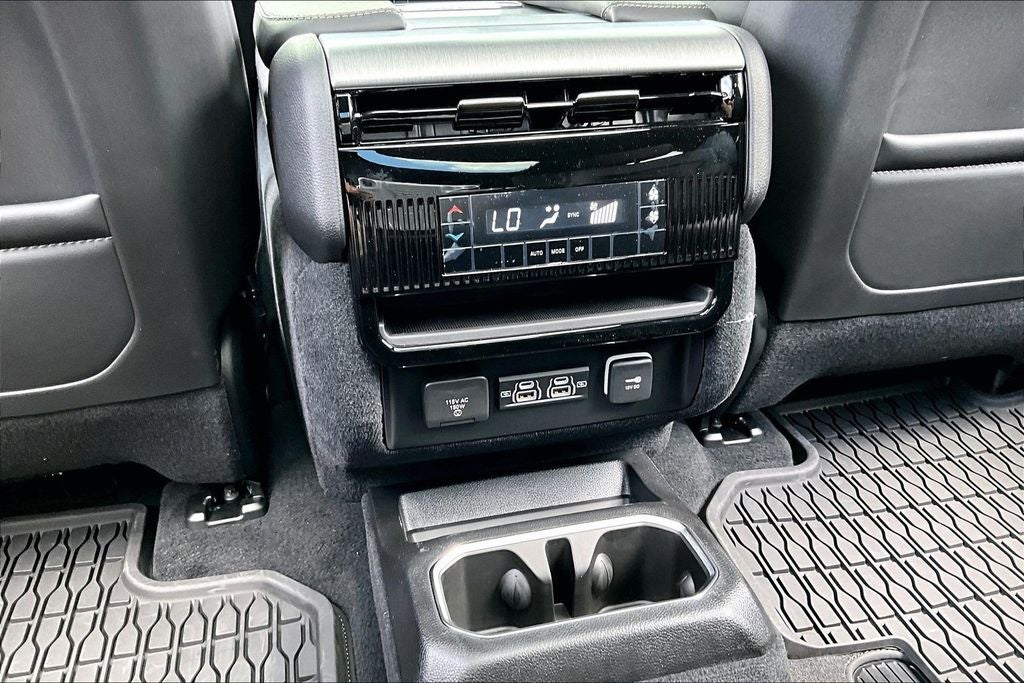 2026 Jeep Grand Wagoneer GRAND WAGONEER UPLAND 4X4