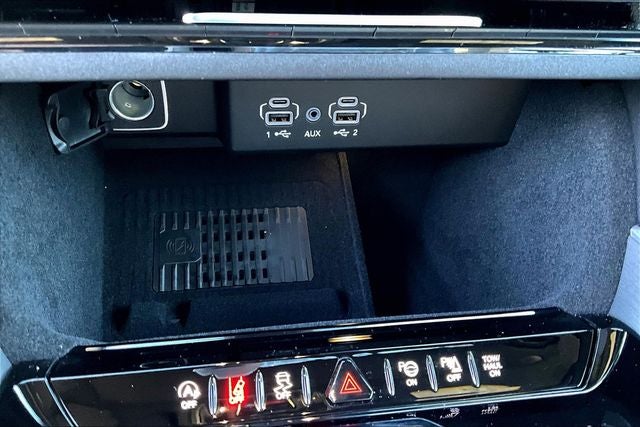 2026 Jeep Grand Wagoneer GRAND WAGONEER UPLAND 4X4