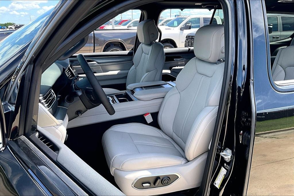 2026 Jeep Grand Wagoneer GRAND WAGONEER LIMITED RESERVE 4X4