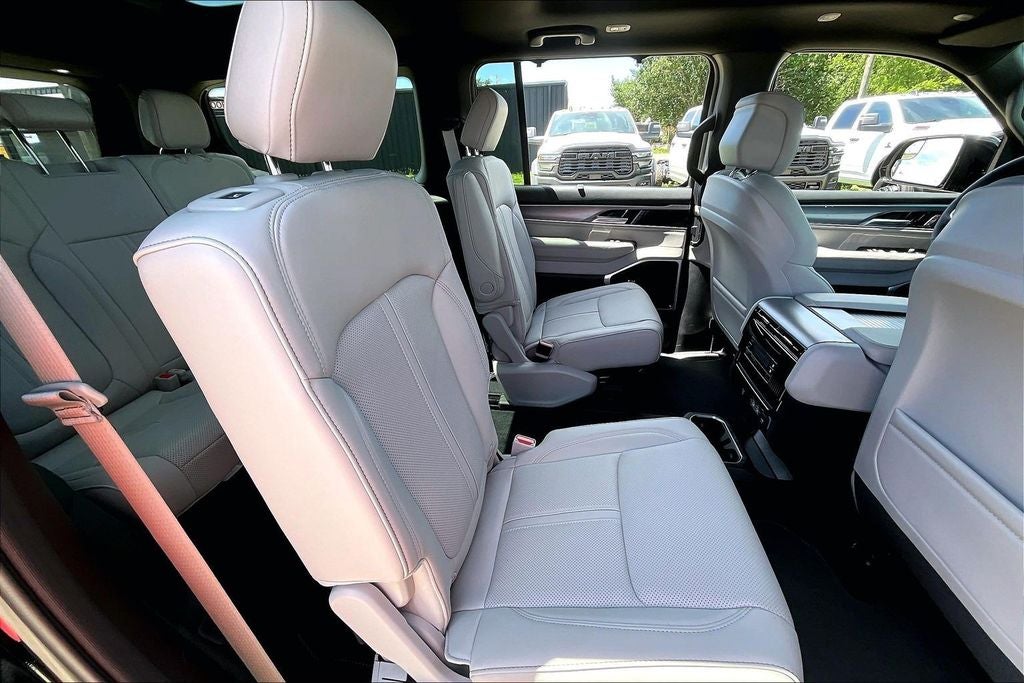 2026 Jeep Grand Wagoneer GRAND WAGONEER LIMITED RESERVE 4X4