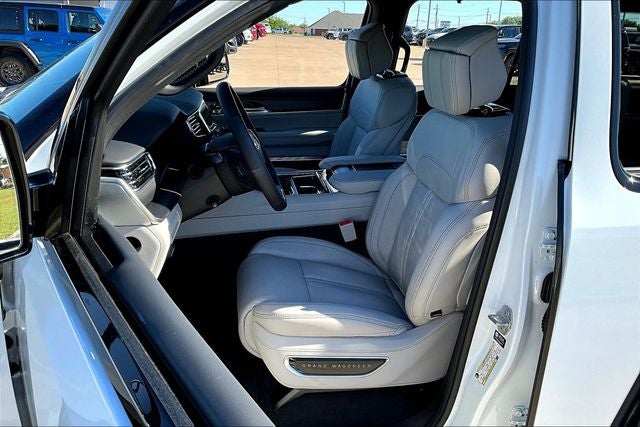 2026 Jeep Grand Wagoneer GRAND WAGONEER SUMMIT OBSIDIAN 4X4