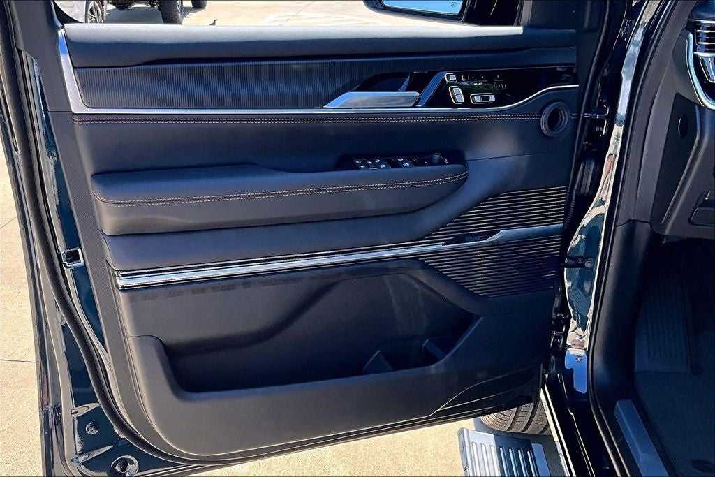 2026 Jeep Grand Wagoneer GRAND WAGONEER SUMMIT RESERVE 4X4