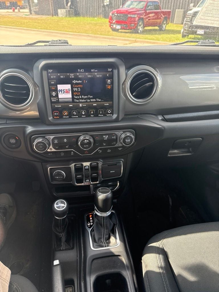 2022 Jeep Gladiator Overland 4x4