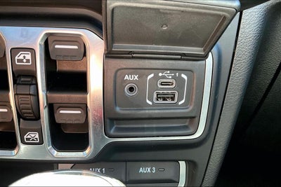 2022 Jeep Gladiator Overland 4x4