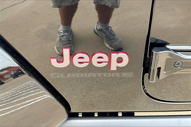 2025 Jeep Gladiator GLADIATOR RUBICON X 4X4