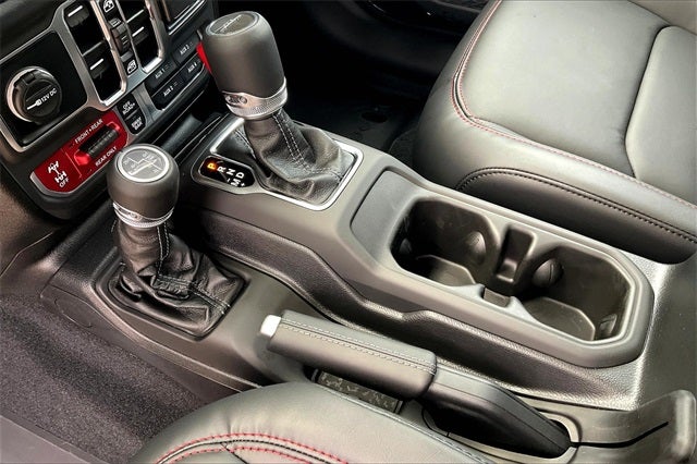 2025 Jeep Gladiator GLADIATOR RUBICON X 4X4