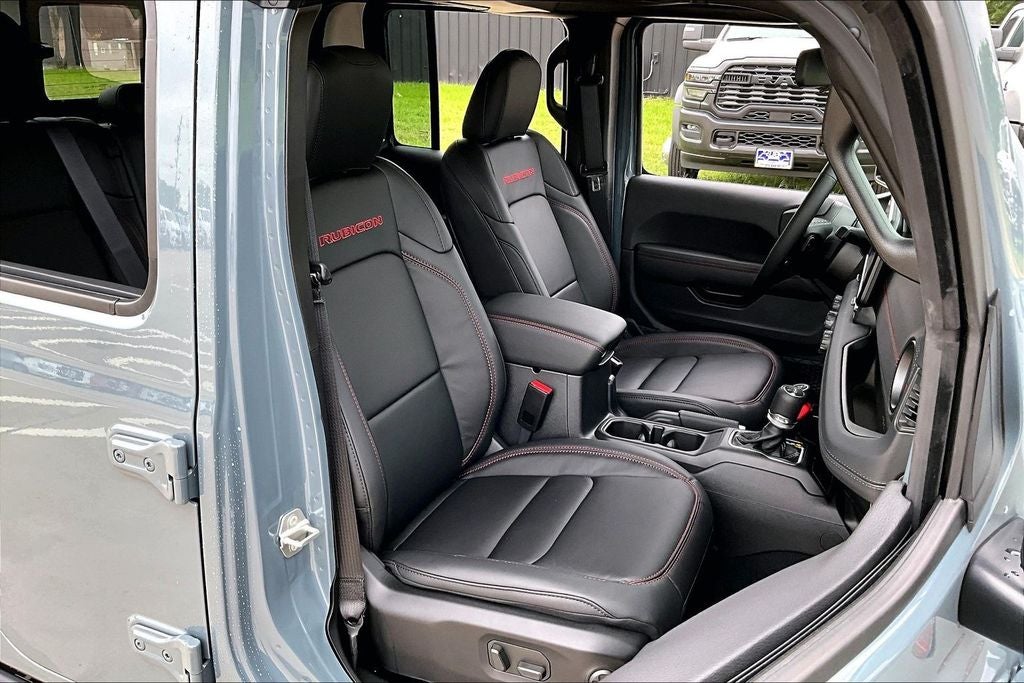 2026 Jeep Gladiator GLADIATOR SHADOW OPS 4X4