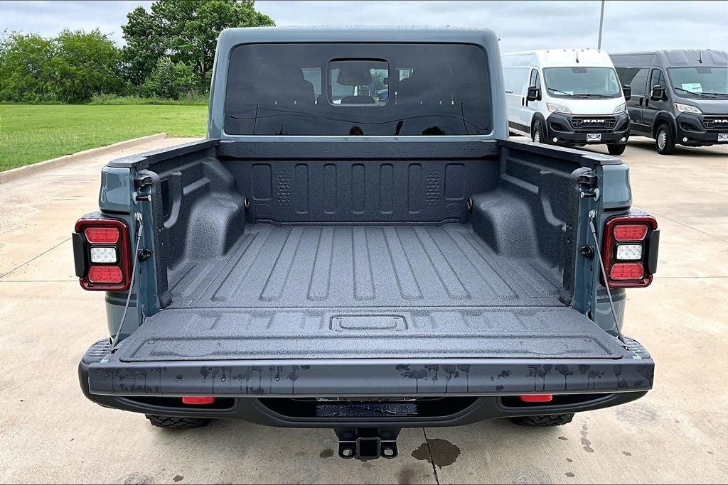 2026 Jeep Gladiator GLADIATOR SHADOW OPS 4X4