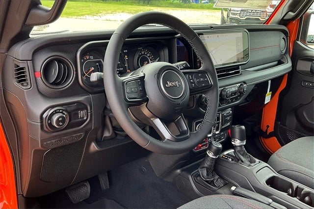 2025 Jeep Gladiator GLADIATOR RUBICON 4X4