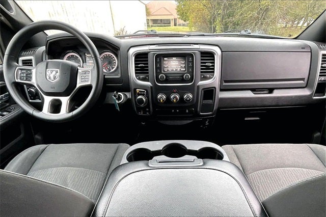 2024 RAM 1500 Classic Warlock Crew Cab 4x4 5'7' Box