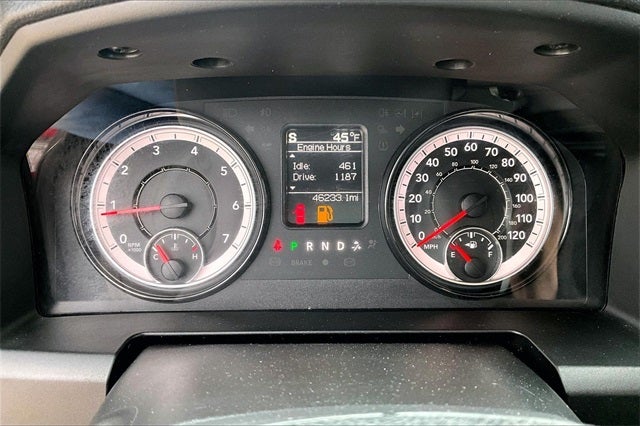 2024 RAM 1500 Classic Warlock Crew Cab 4x4 5'7' Box