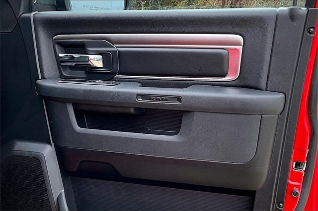 2024 RAM 1500 Classic Warlock Crew Cab 4x4 5'7' Box