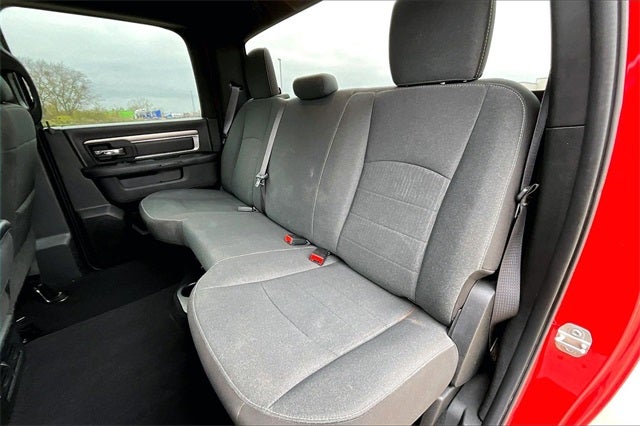 2024 RAM 1500 Classic Warlock Crew Cab 4x4 5'7' Box