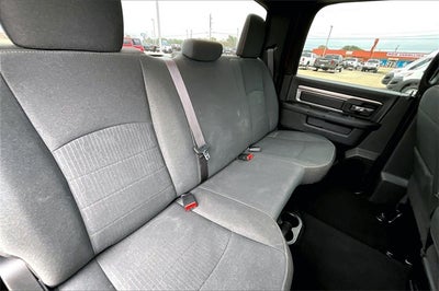 2024 RAM 1500 Classic Warlock Crew Cab 4x4 5'7' Box